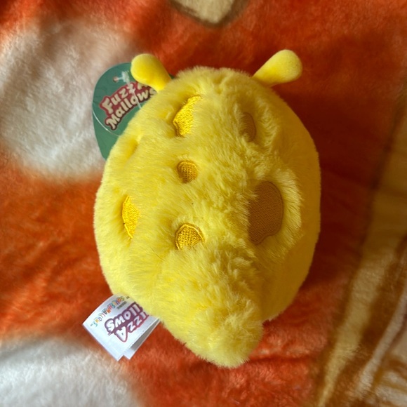 Zarina the slug fuzzamallow squishmallow NWT - Picture 4 of 5